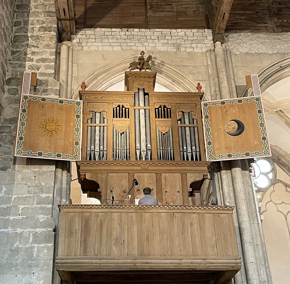 orgue renaissance collegiale eglise saint julien du sault