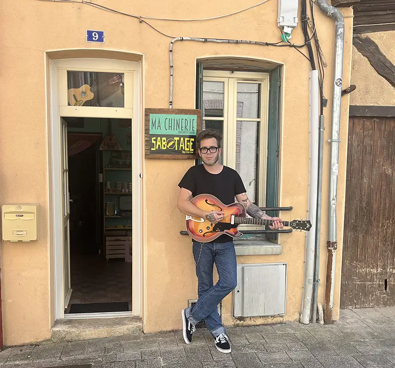 sabotages guitares saint julien du sault