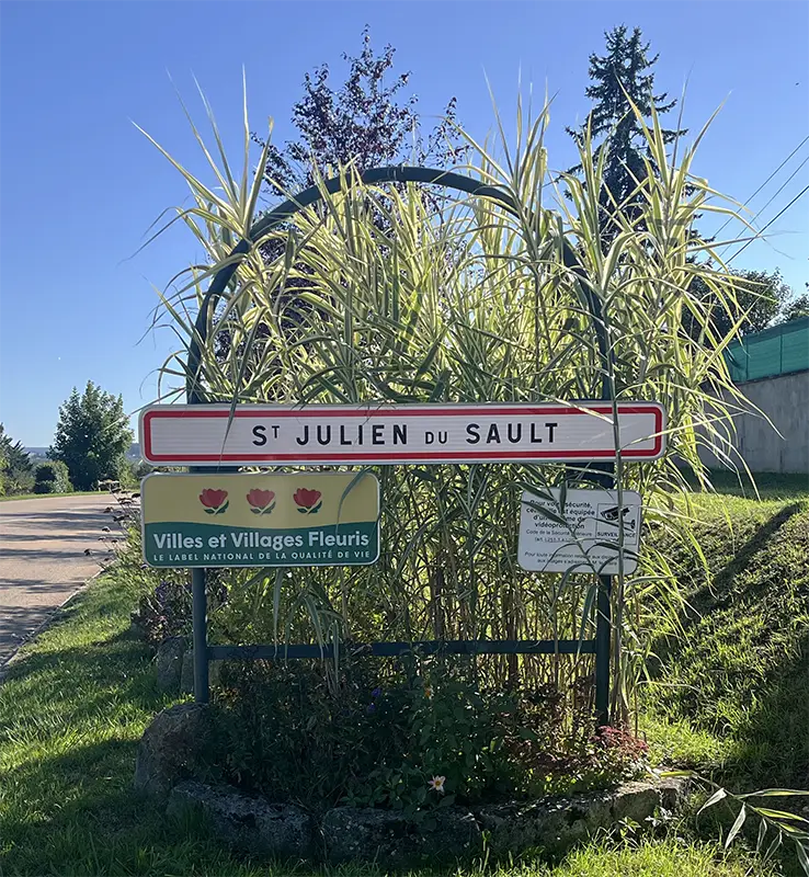 saint julien du sault 89 village fleuri
